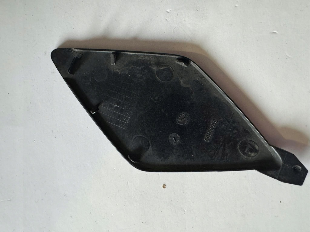 фото №12, Volvo xc60 ii 18r.- заглушка фаркоп бампера перед 31425165