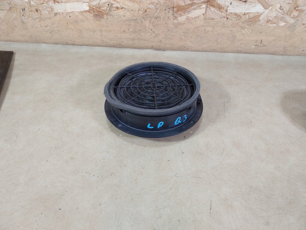 фото №2, Audi q3 динамик перед