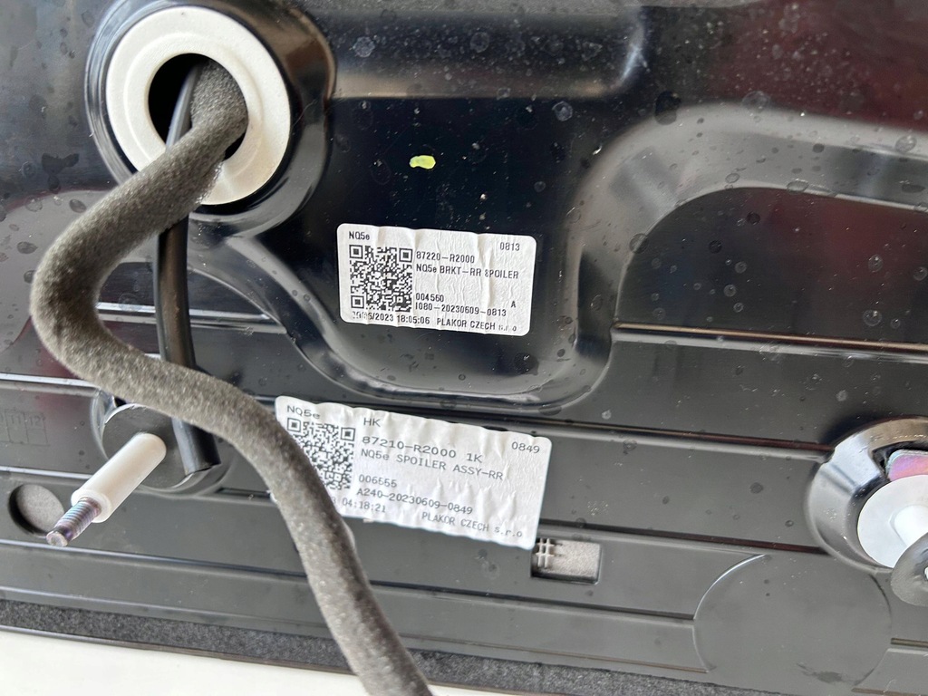 фото №5, Kia sportage v спойлер спойлер крышки багажника 87220-r2000 оригинал