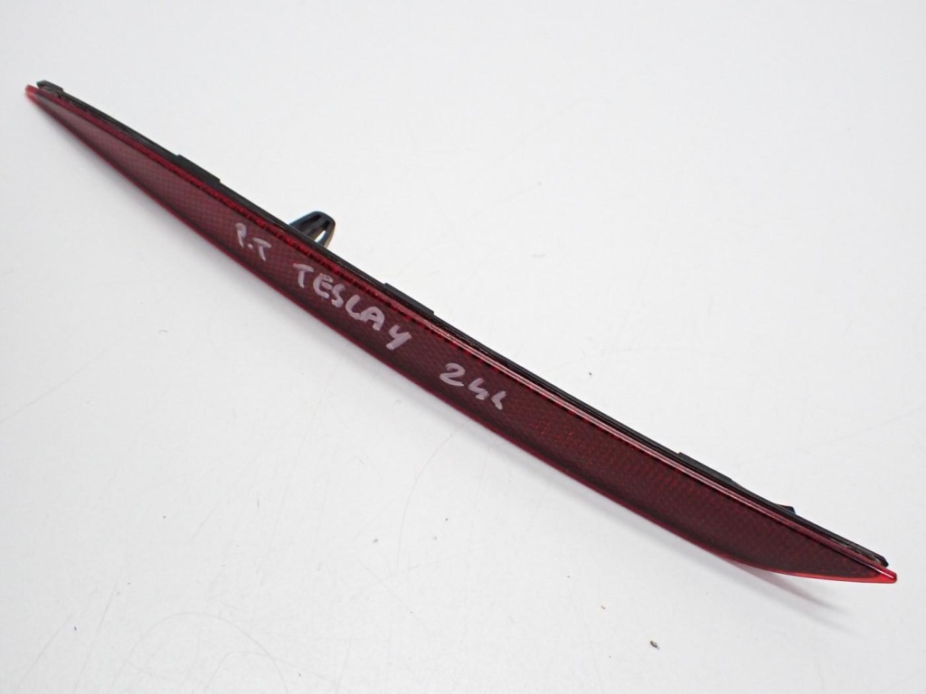 Купить Отражатель бампера левый задняя оригинал 1495817-00-c tesla model y 24r