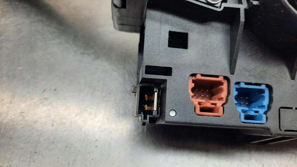 фото №13, Переключатель комбинированный citroen c5 96611302xt