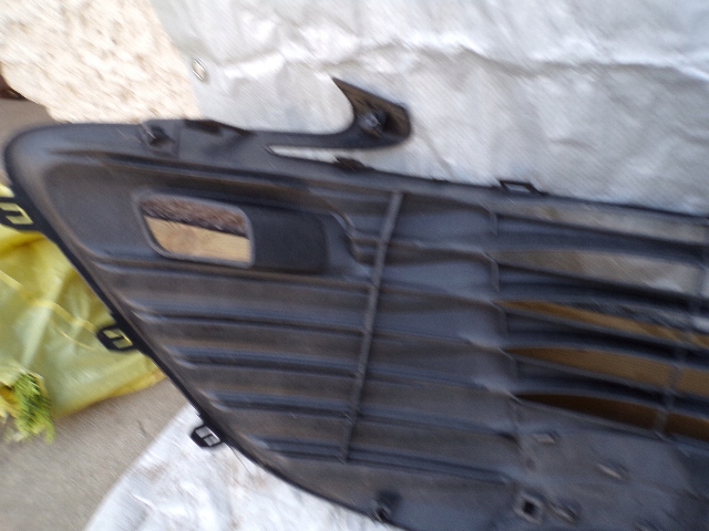 фото №10, Решітка решітка радіатора бампера перед toyota camry viii 17-