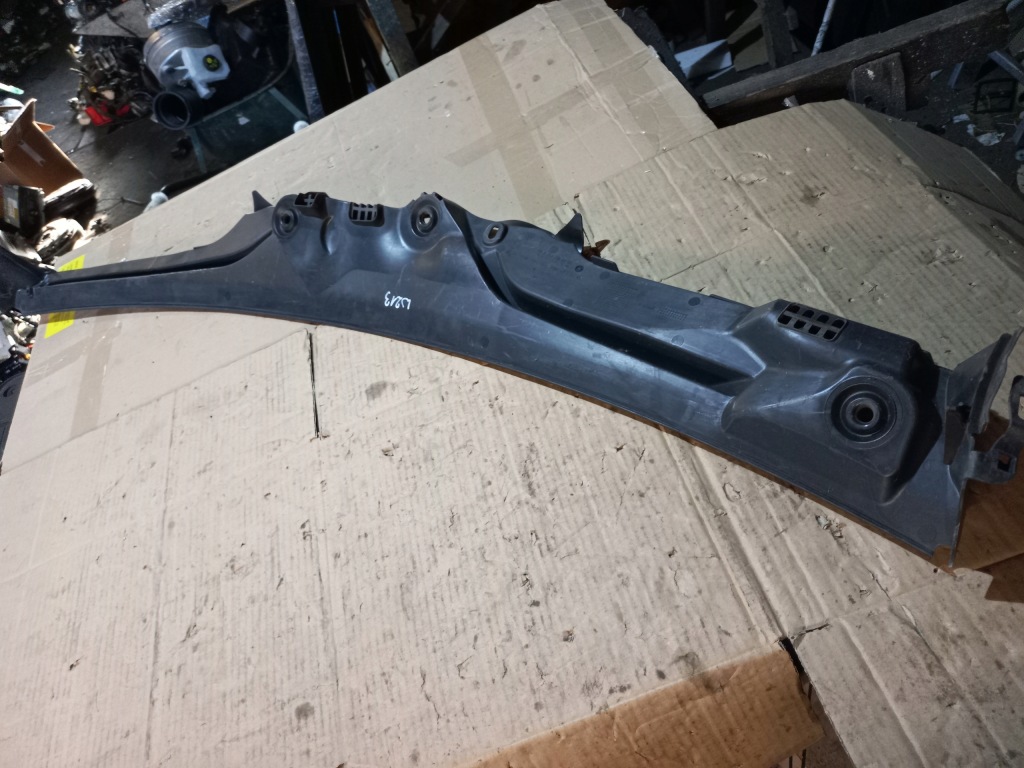 фото №1, Жабо mercedes e-klasa w213 a2138308703