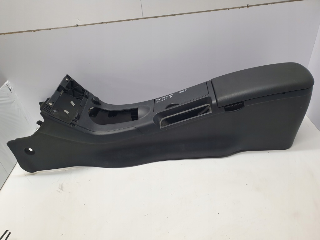 Купить Туннель средний подлокотник mitsubishi eclipse iv