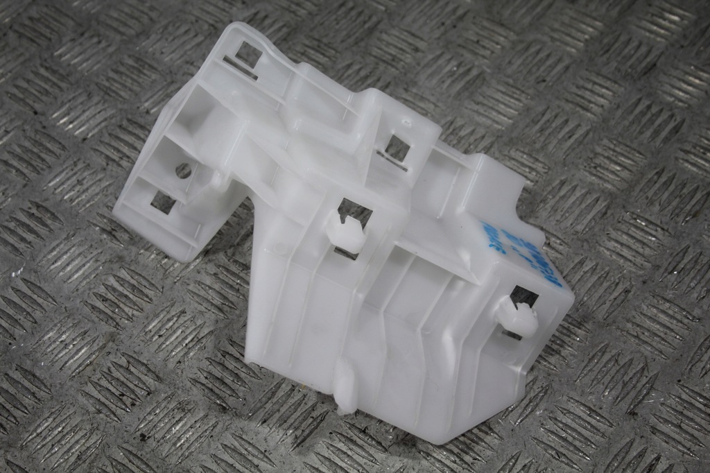 фото №1, Направляющая бампера правый toyota proace verso ii 2