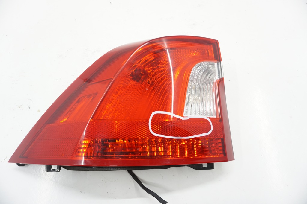 фото №1, Volvo s60 ii лампа левый задняя 30796267