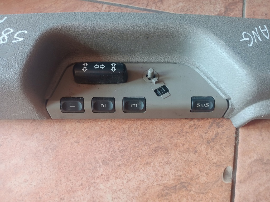 фото №3, Volvo s80 защита направляющая сиденье правый перед