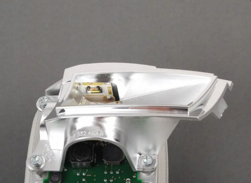 фото №5, Bmw 6 f12 правый led cornering light module 63117352492 7352492