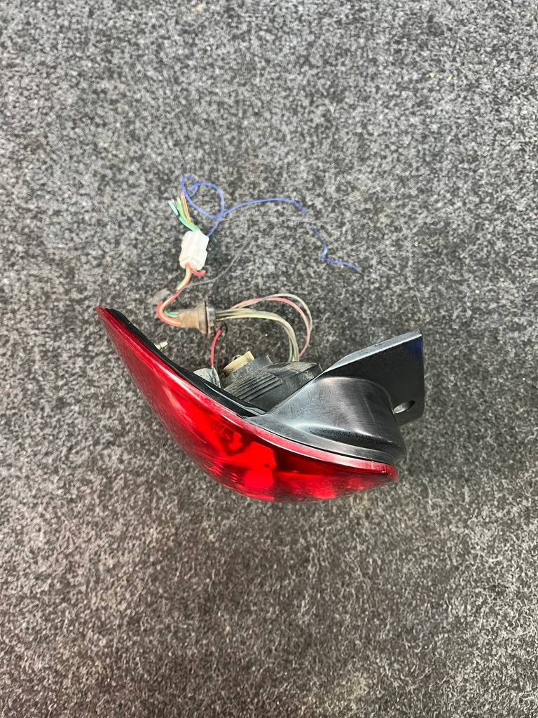 фото №6, Лампа левый задняя mazda mpv ii europa