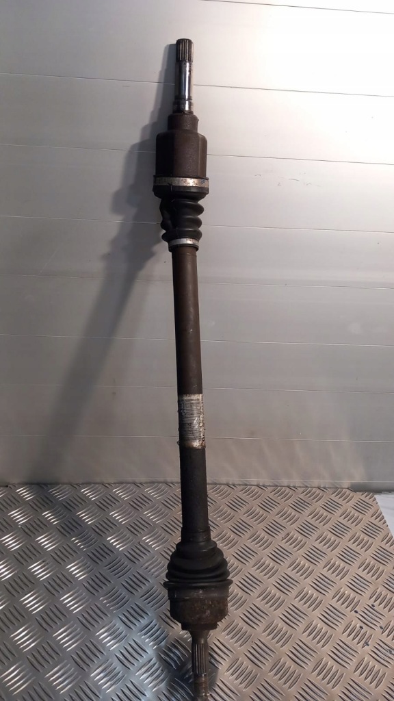 фото №1, Приводной вал правая peugeot 207 1,4 2011r. 9651040480