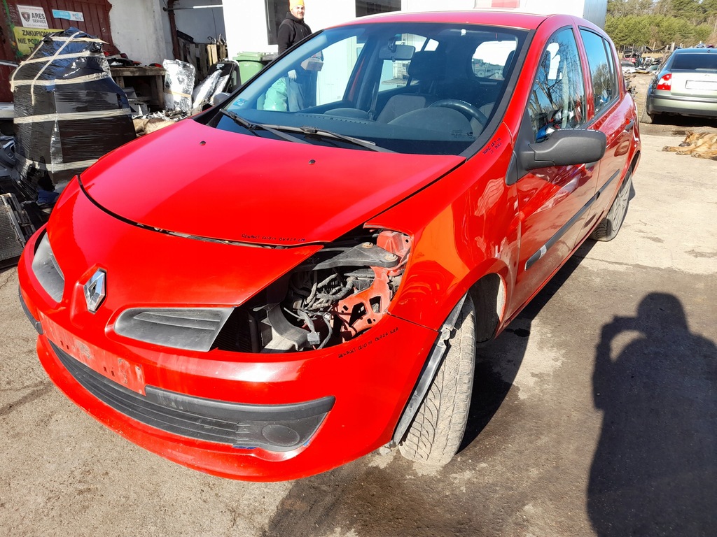 фото №13, Renault clio iii капот крышка двигателя ov727