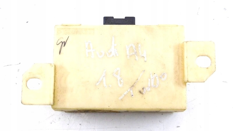 фото №7, R/19 audi a6 c4 модуль иммобилайзер 8d0953234 32