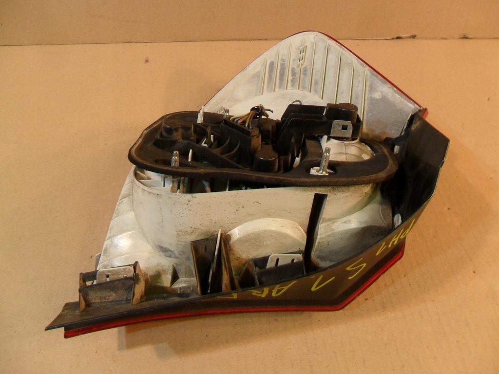 фото №13, Bmw 1 e81 e87 лампа задня права 301s380000