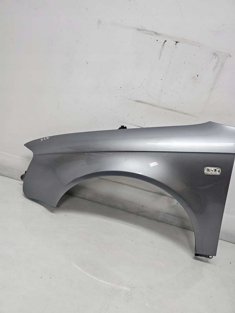 фото №1, Крыло левый передний audi a4 b7 2008r.