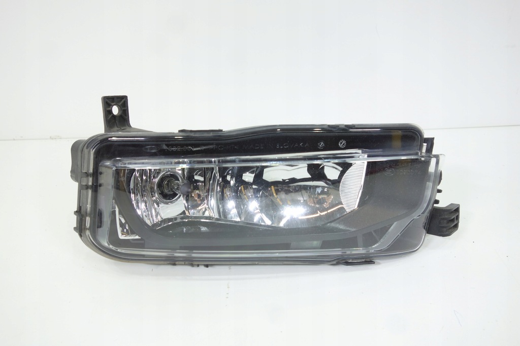 фото №1, Противотуманная фара volkswagen оригинальный номер 7e0941662b