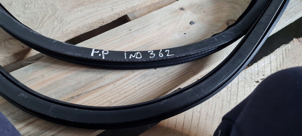 фото №7, Sq8 4m rsq8 q8 прокладка резиновый дверь правая правый перед 24r 4m8831708d