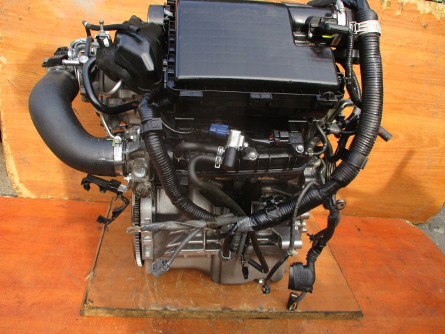 фото №14, Suzuki svift sx4 vitara 1.4 k14d крышка клапанов крышка головки k14d