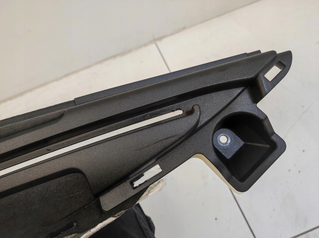 фото №8, Защита стойка d направляющая шторка багажника правый задняя audi a6 rs6 c8 kombi