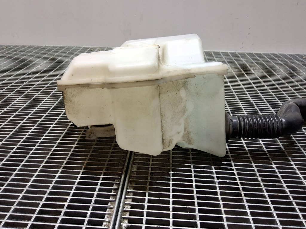 фото №4, Land rover range rover sport l320 2011 бак жидкость do омывателя стекло