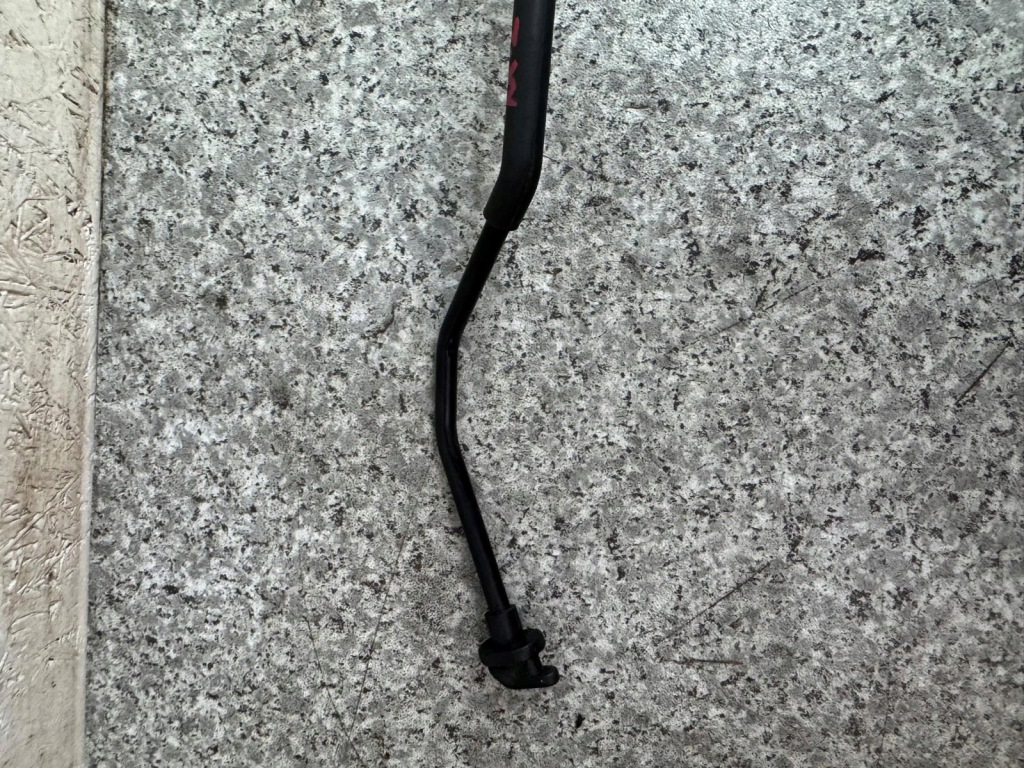 фото №4, Проволока опора стержень капот mazda 2 dj iii 2015-2023