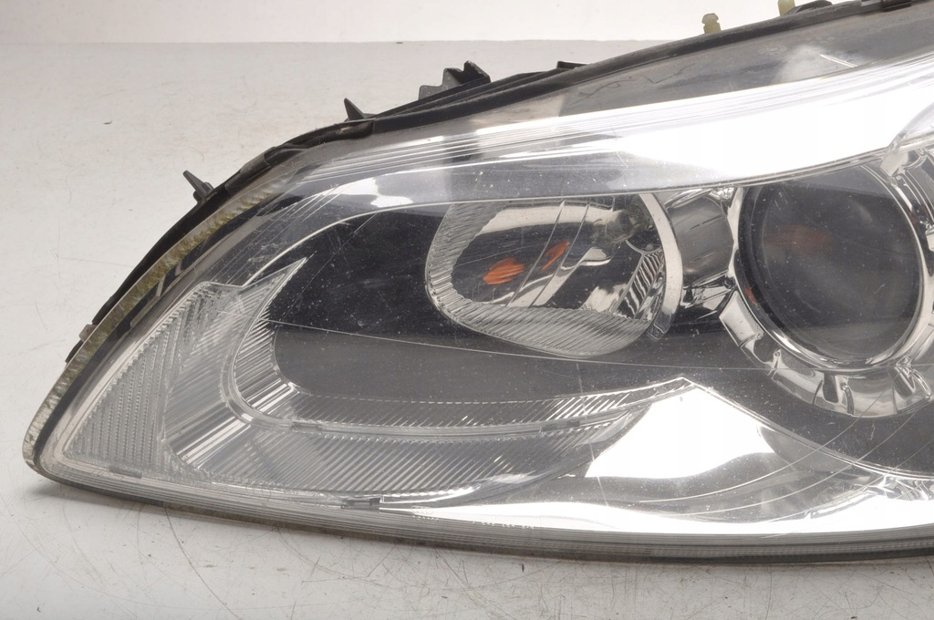 фото №12, Volvo c30 лампа левая передняя левый перед lift europa 31299820