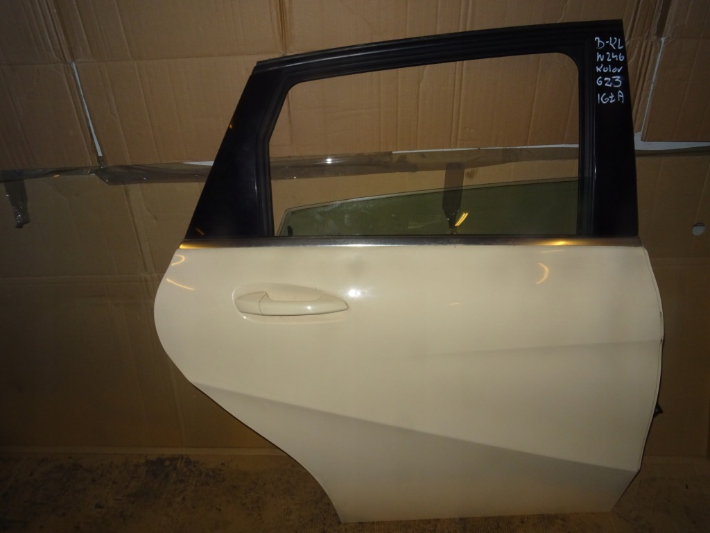 фото №1, Mercedes b-klasa w246 дверь правый правое задняя 623 идеальное состояние