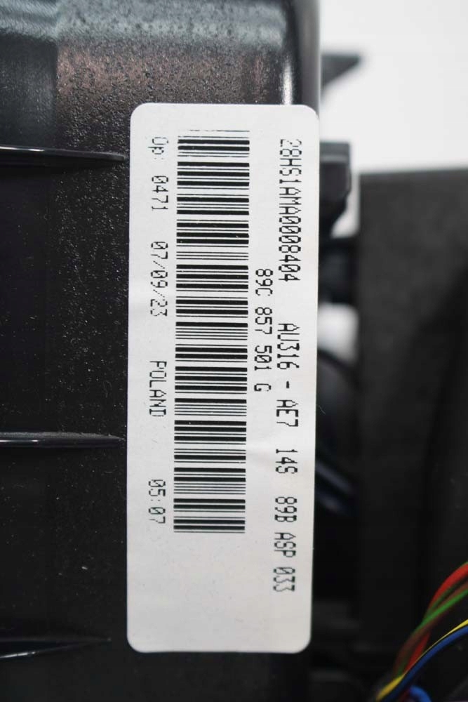 Audi q4 etron зеркало дверь левая 15+6 pin камера Оригинал