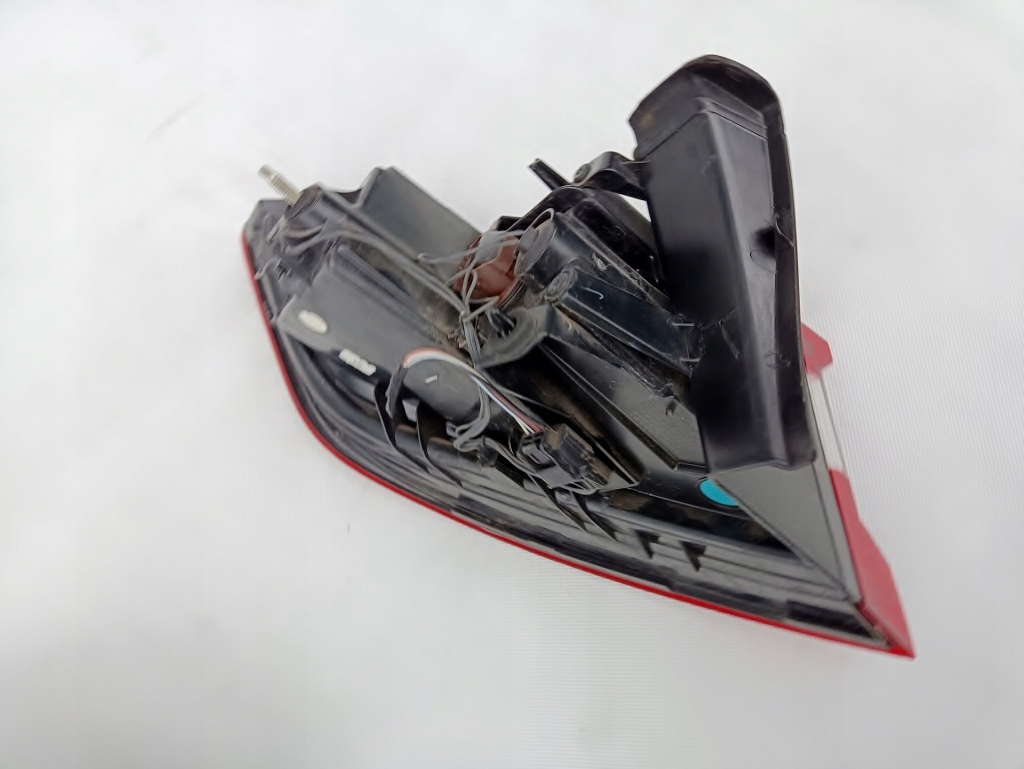 Фара задній правий європа  renault megane hb led 2015 -19 Оригінал