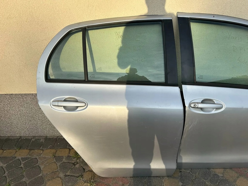 фото №10, Двері праве перед + задня toyota yaris 2