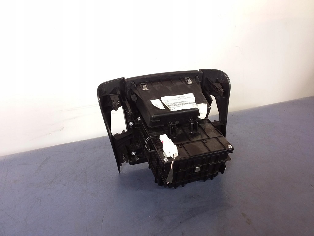 фото №5, Kia ceed i lift пепельница бардачок 84707-1h050