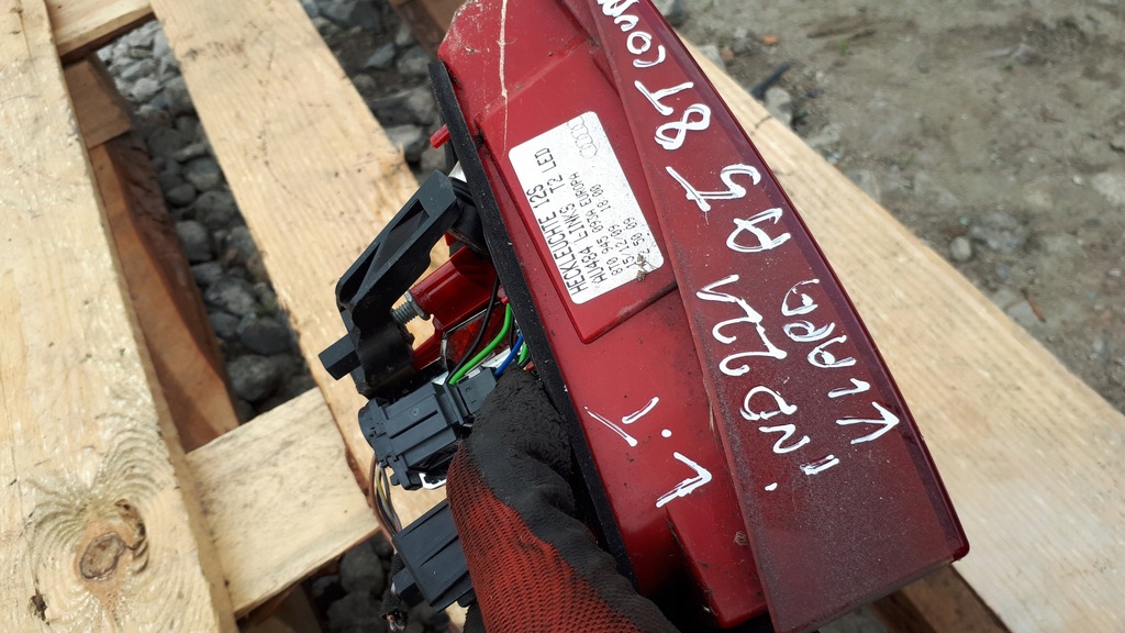 фото №15, A5 8t лампа led ліва задня w кришка 8t0945093a