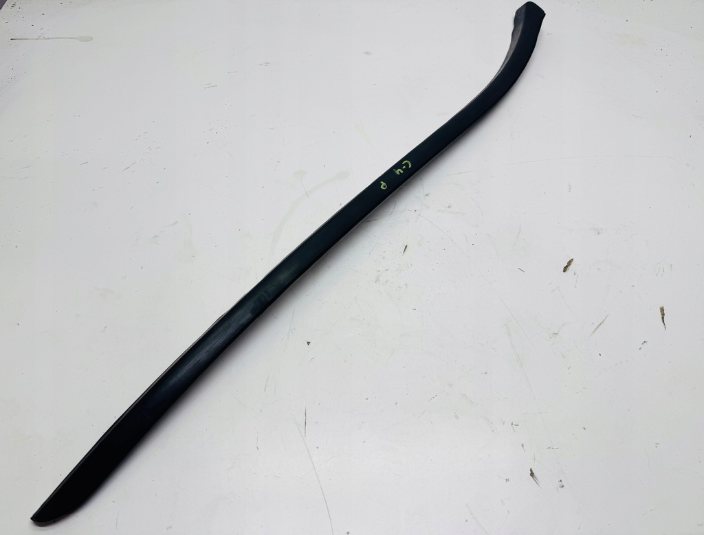 фото №1, Молдинг стекло лобовое правая citroen c4 ii b7