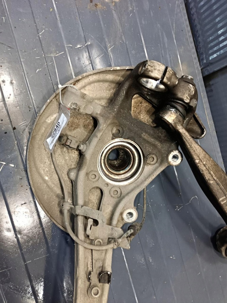 фото №5, Audi a6 c8 avant поворотний кулак ліва перед 4k0407559d