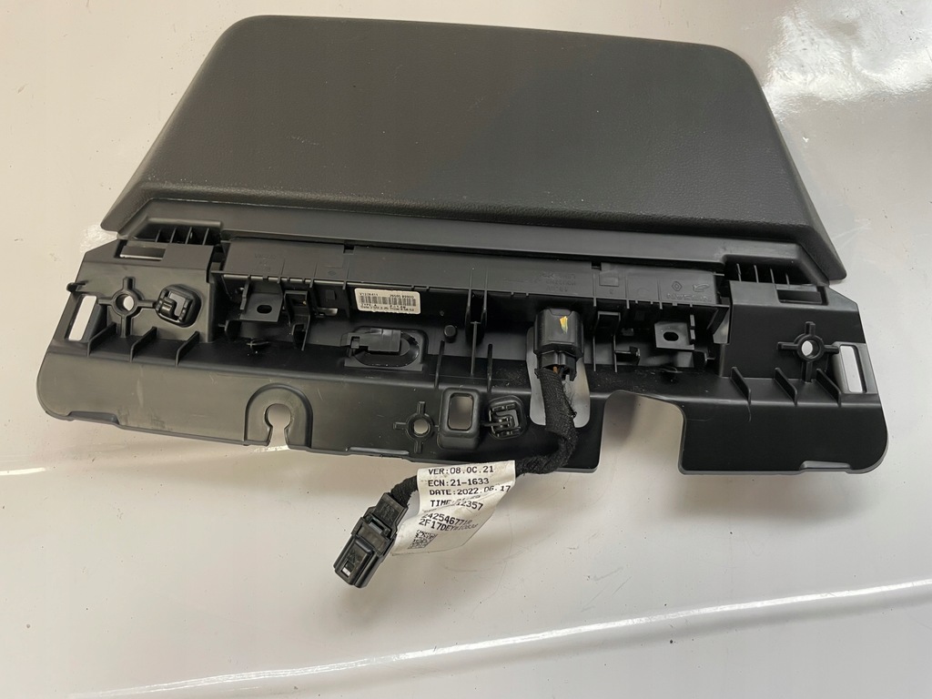 фото №12, Renault arkana 1.3 tce 22 лампа стоп кришки задній d28100jl000 265985894r