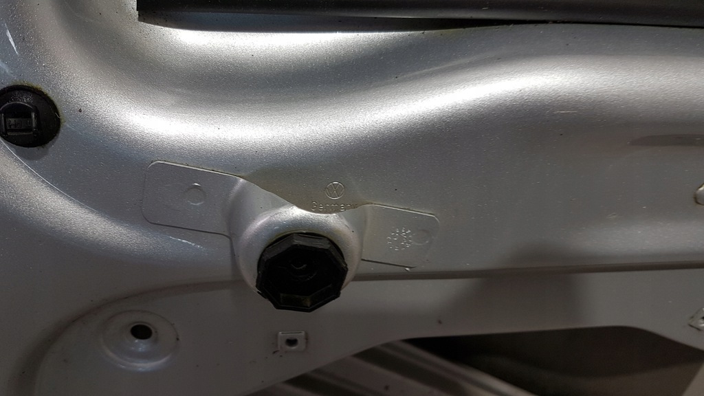 фото №16, Двері праве перед передні vw touran 1 1t0