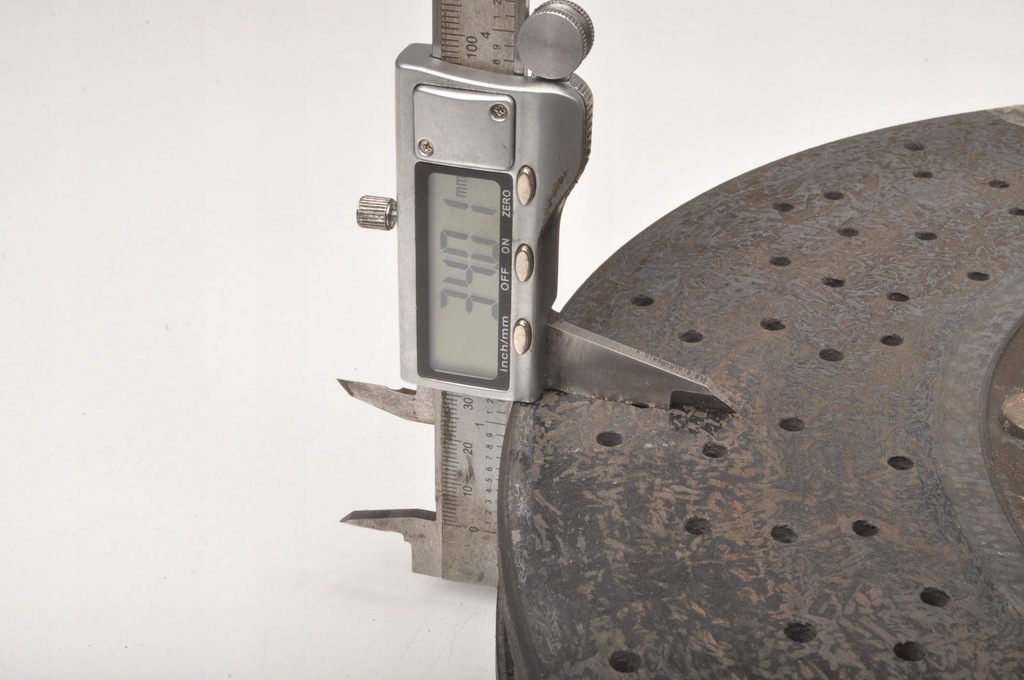 фото №11, California f149 4.3 диск тормозная левый перед