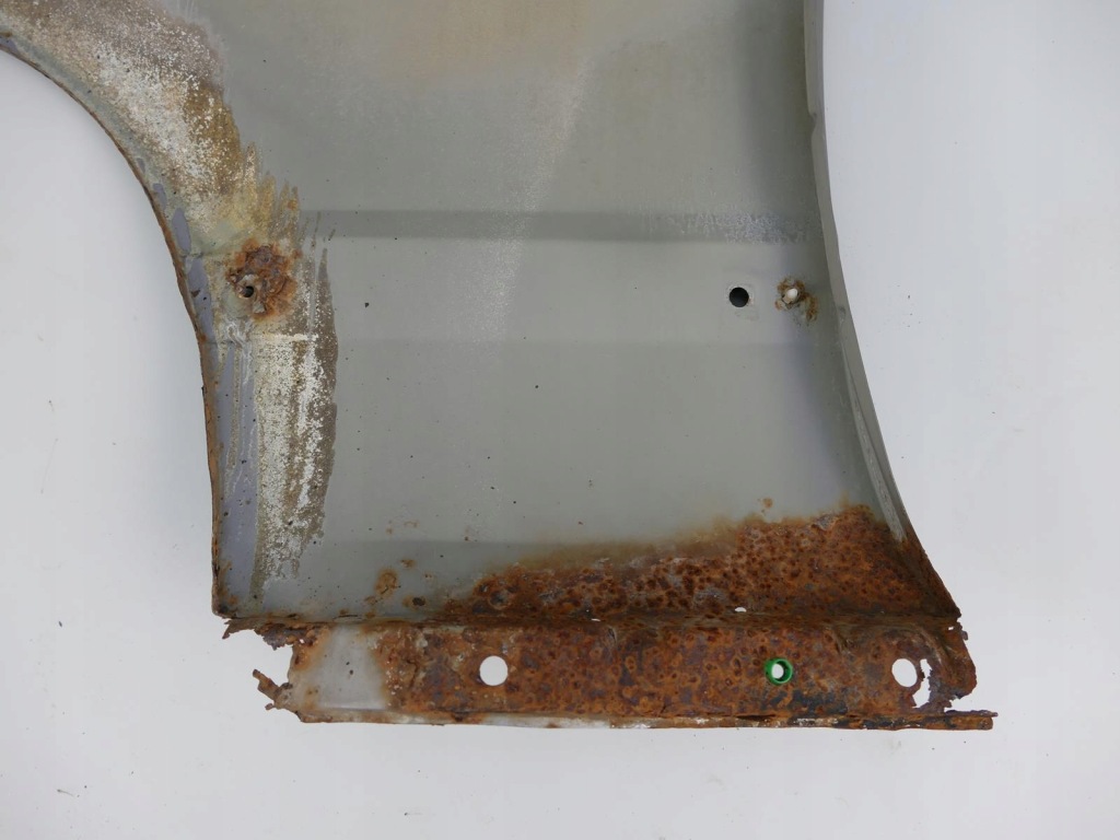 Bmw 7 e32 крыло  правый  перед передний узкий решётка радиатора Доставка