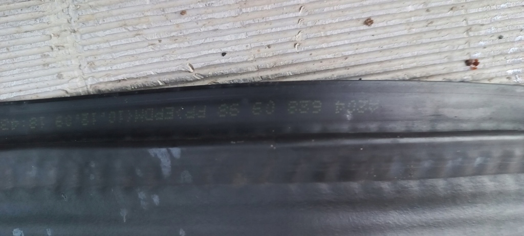 фото №5, Прокладка капот жабо mercedes w204