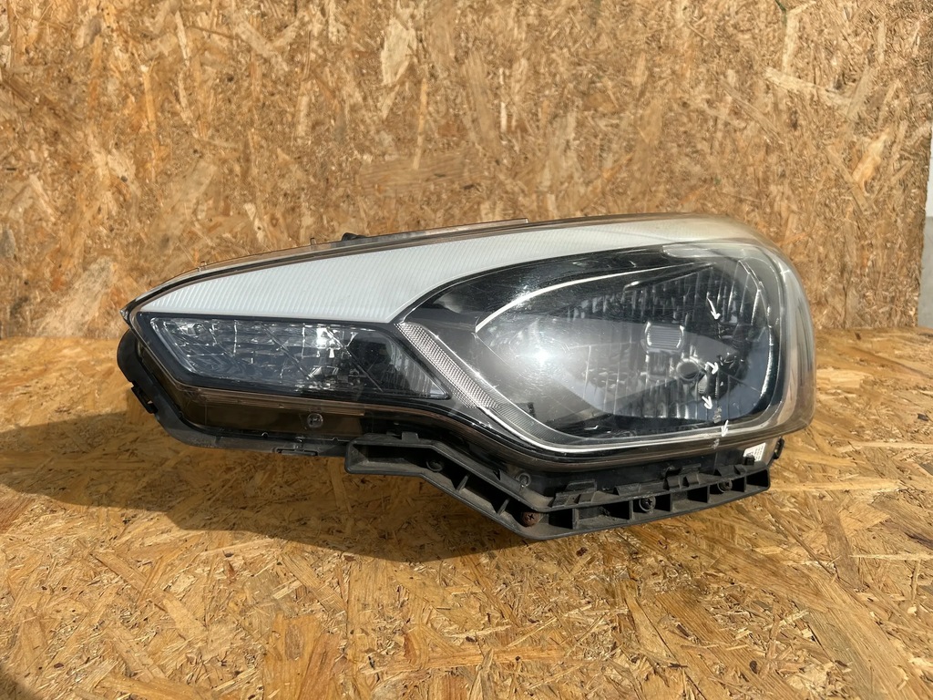 фото №8, Hyundai i20 gb ib 2016 лампы передние