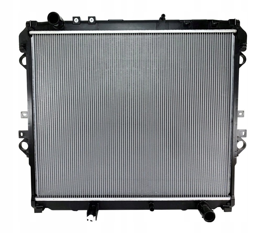 фото №1, Радиатор воды toyota hilux viii 2.4 дизель 2015 -