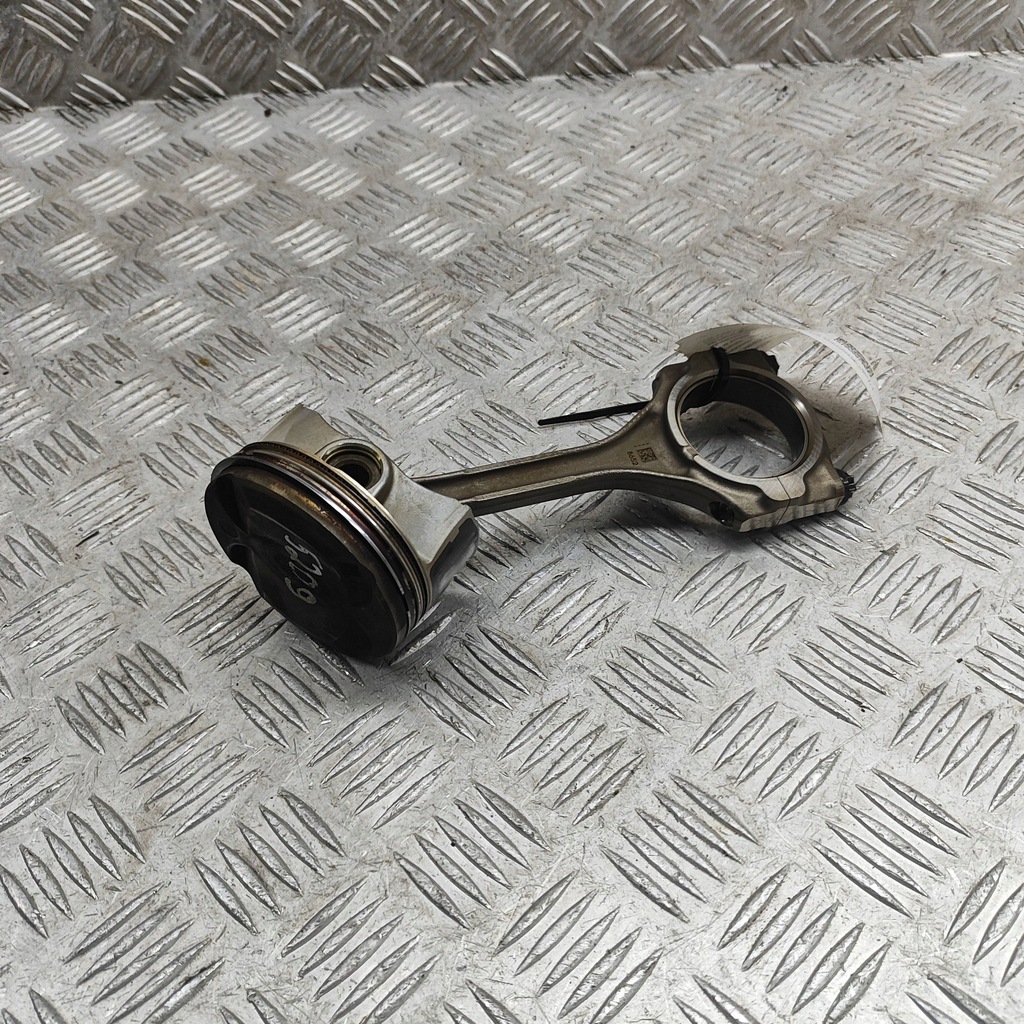 фото №1, Lexus ux 2022 поршень