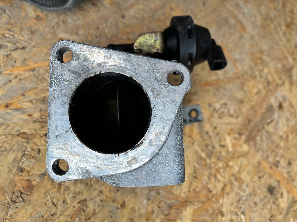 фото №3, Дроссельная заслонка alfa romeo 147 1.9jtd