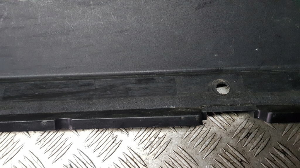 фото №11, Mercedes w203 защита порог багажника