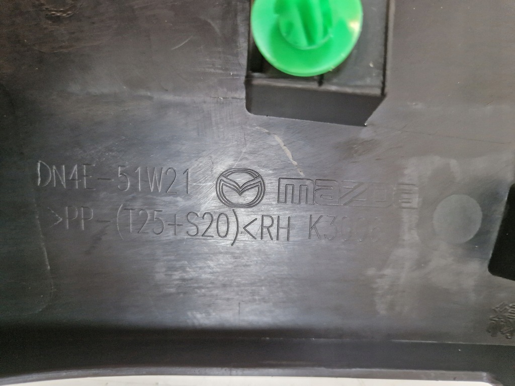 фото №5, Mazda cx30 молдинг na крыло правая передняя перед dn4e b0w23