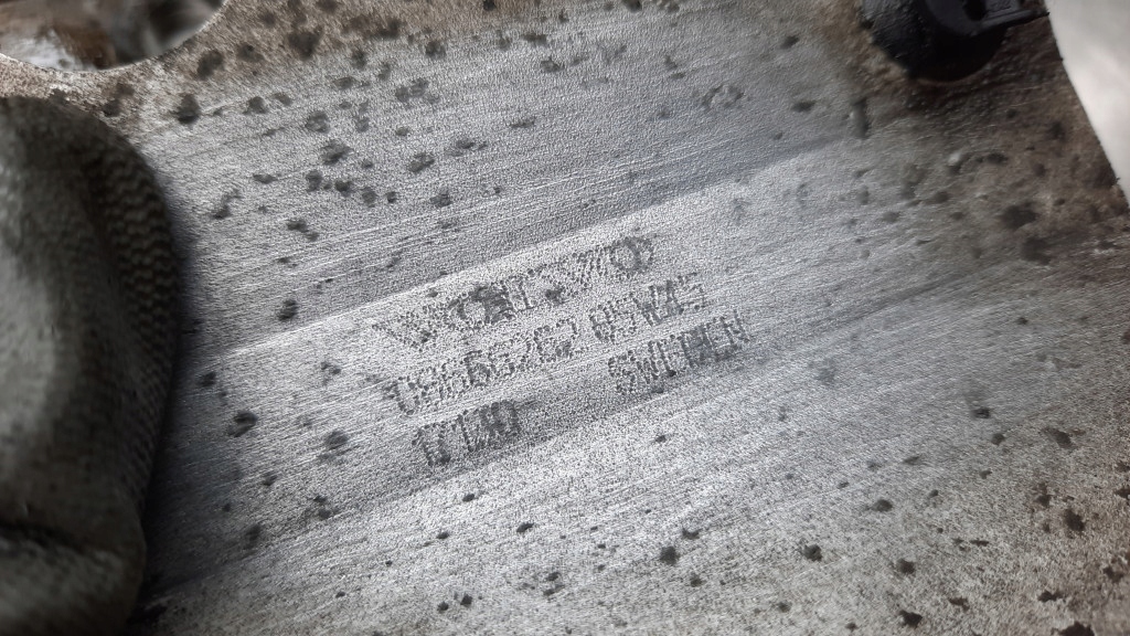 фото №8, Кронштейн двигателя 8666262 volvo v70 ii 2.4b