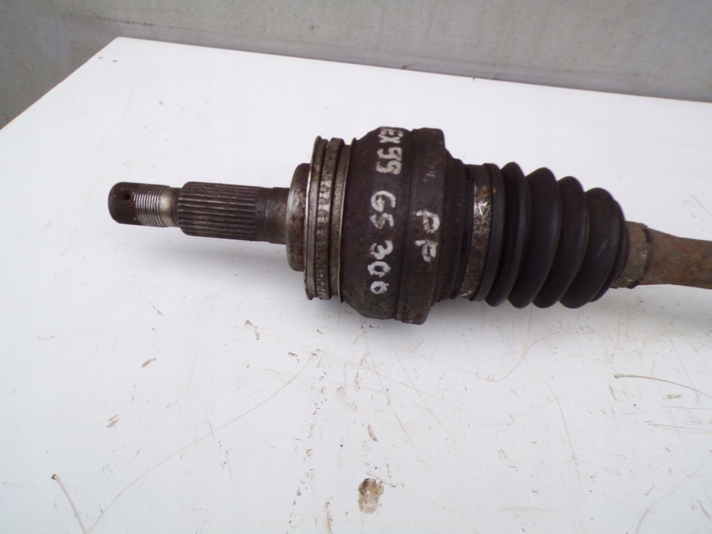 фото №3, Lexus gs300 s16 приводной вал правая передняя шарнир 3.0b