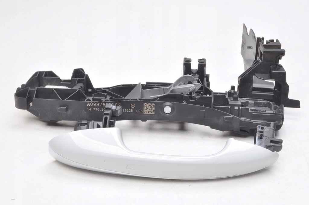 фото №3, Mercedes eqb x243 ручка дверь наружная uk левый перед