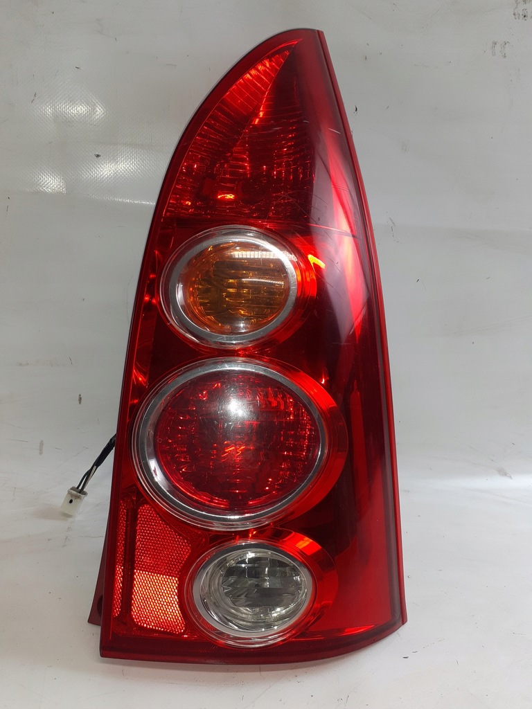 фото №3, Задня права лампа mazda premacy lift