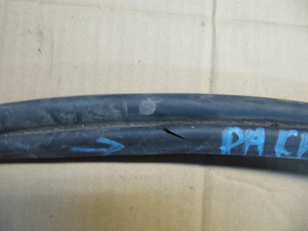 фото №7, Chrysler pacifica 17- прокладка багажника кришки задня задній кузов