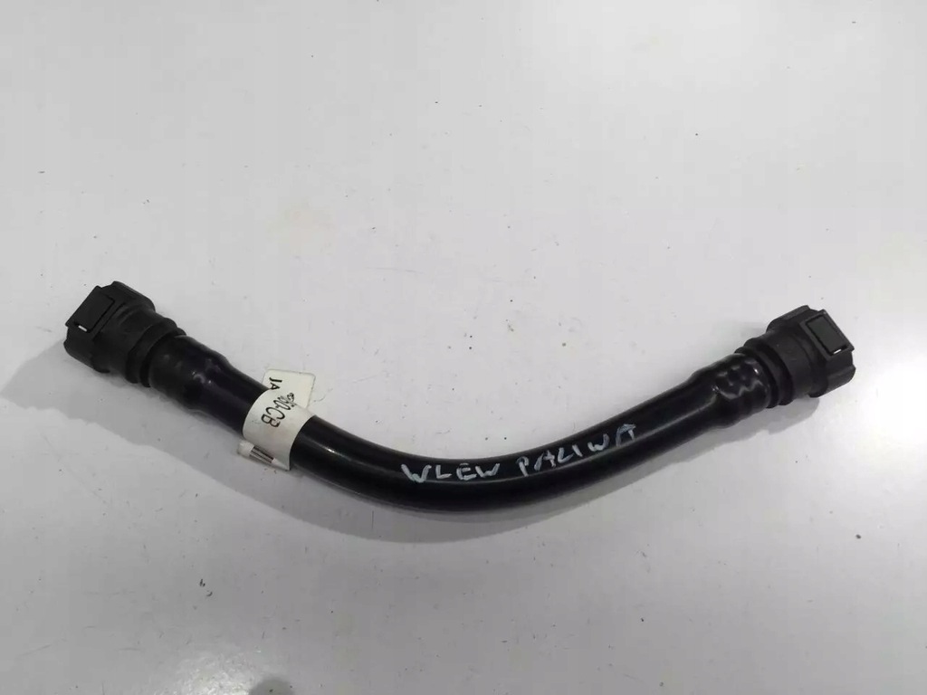 фото №1, Jaguar xe x760 2.0d 2019 lift труба шланг пального gx73-9b050